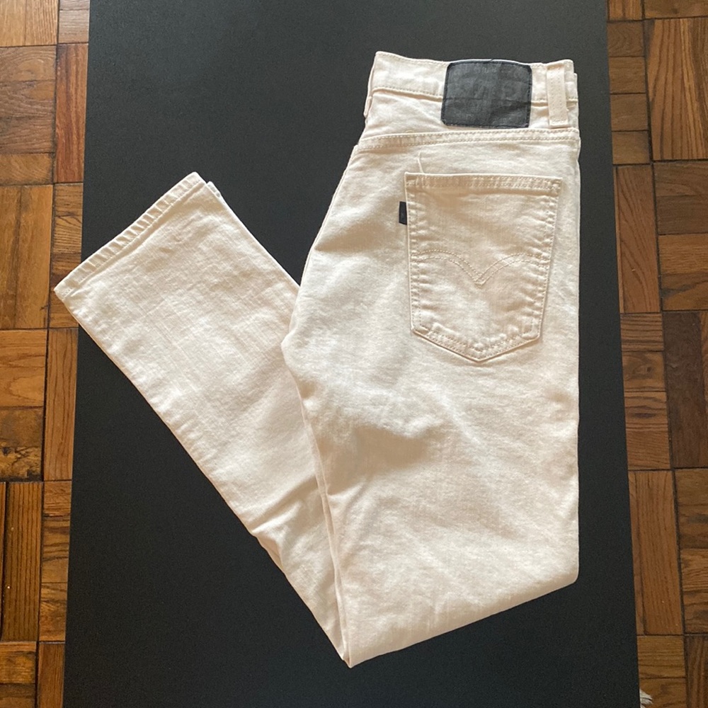 511 Men’s Levi’s in Ecru 30x30